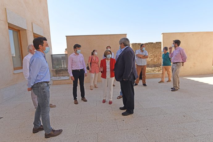 Visita al colegio en julio pasado cuando concluyeron las obras