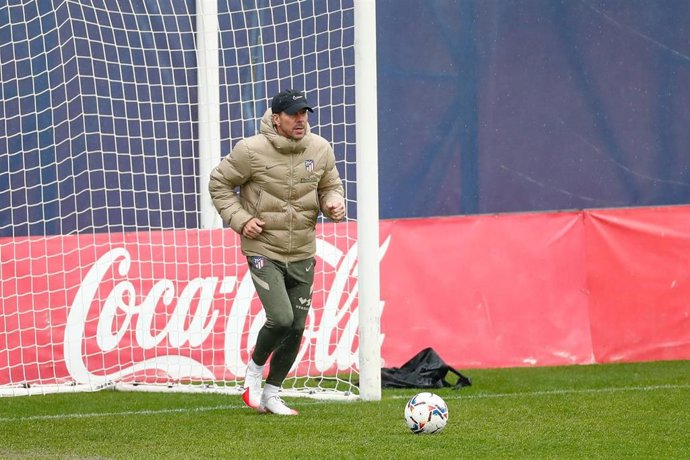 Diego Pablo Simeone durante un entrenamiento del Atlético de Madrid