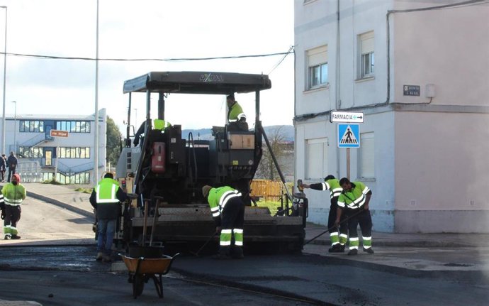 Finaliza la actuación de emergencia para tratar de evitar inundaciones en los Puentucos en Reinosa