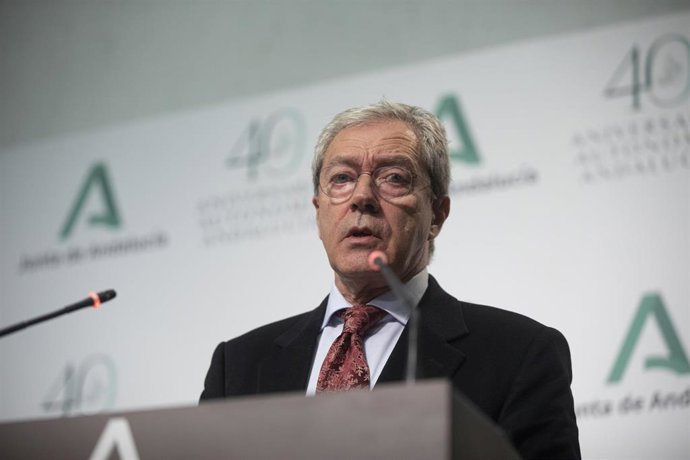 El consejero de Transformación Económica, Rogelio Velasco, en una imagen de 17 de noviembre de la rueda de prensa del Consejo de Gobierno.