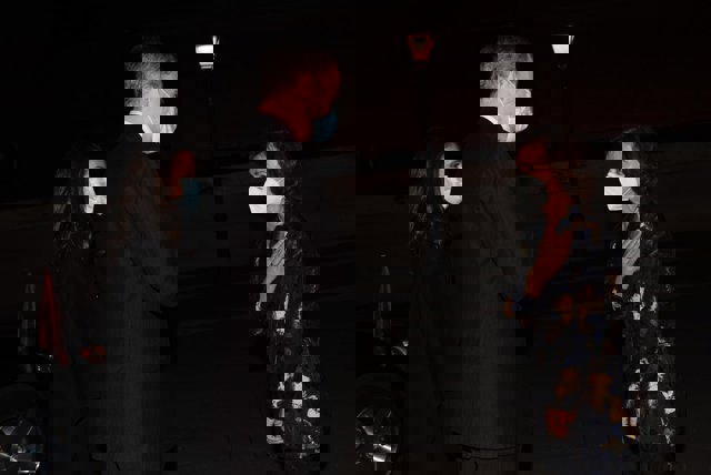 Los Reyes Felipe y Letizia saludan a la vicepresidenta del Gobierno, Carmen Calvo, antes de la entrega del Premio de Periodismo 'Francisco Cerecedo', en el Museo del Prado Madrid (España), a 18 de noviembre de 2020 