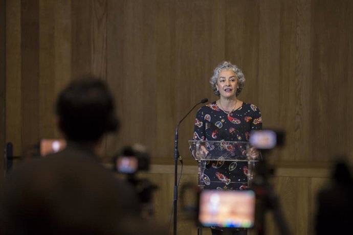 Silvia Azpilicueta (directora del área de Comercio y Turismo del Ayuntamiento de Pamplona) .