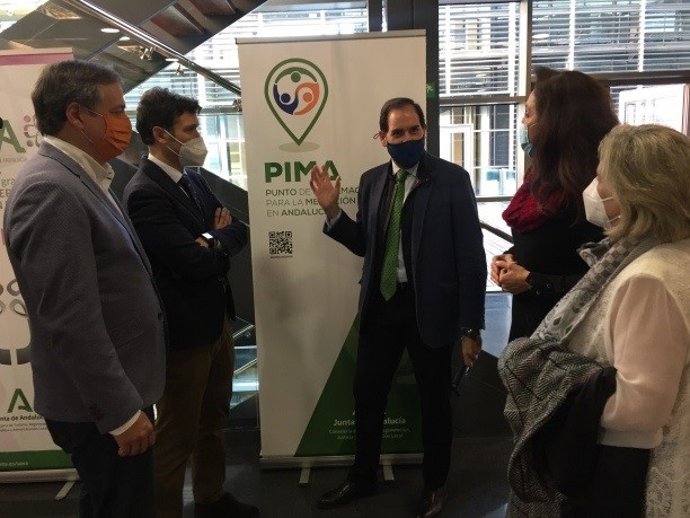 La Junta inaugura un nuevo punto de información en la Ciudad de la Justicia de Almería