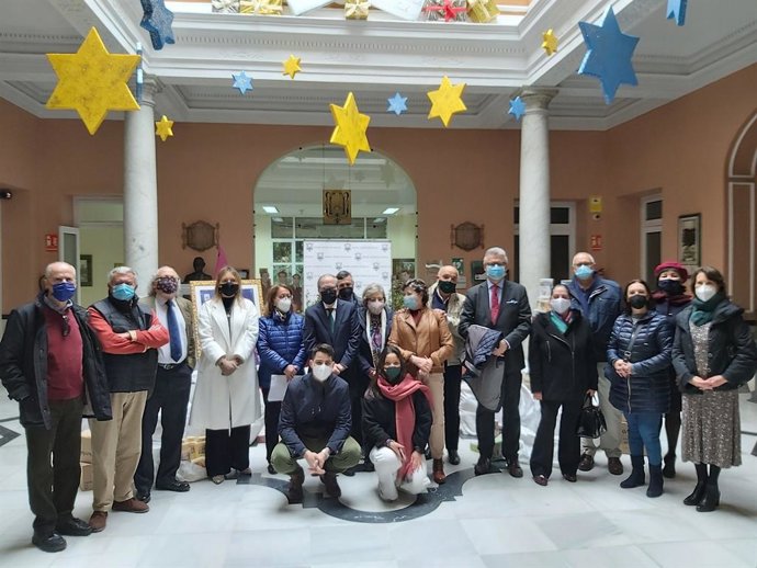 Acto de claurusa de la campaña solidaria del Ateneo