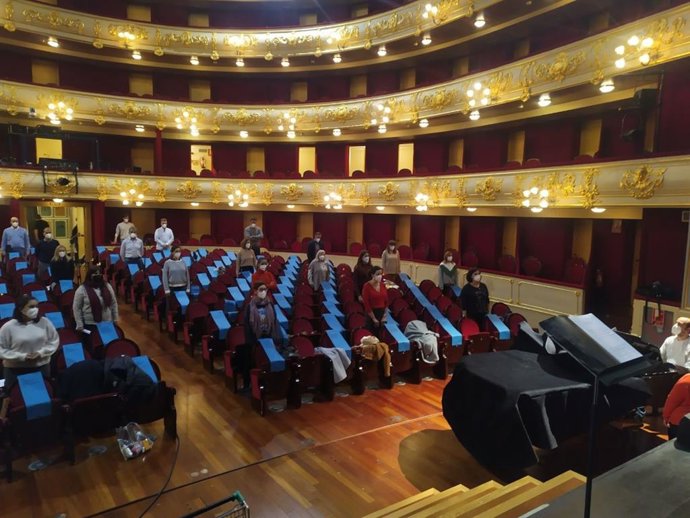 Ensayo del coro del Teatre Principal.