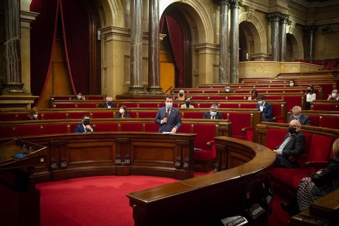 Sesión plenaria en el Parlament de Catalunya, en Barcelona, Catalunya, a 16 de diciembre de 2020. 