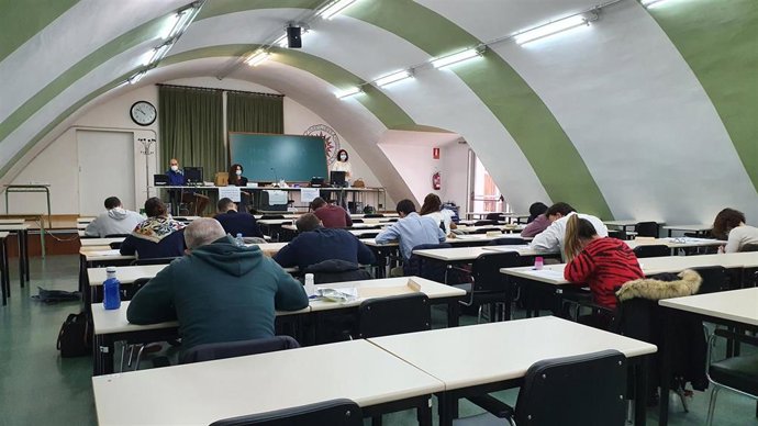 Examen en las instalaciones de la UNED en Gijón para ingresar en la Aadministración General del Estado.