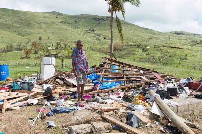 Imagen de archivo de desperfectos provocados por el paso de un ciclón en Fiyi.