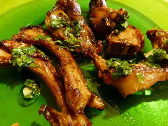 Carne a la brasa, chuletas de cordero