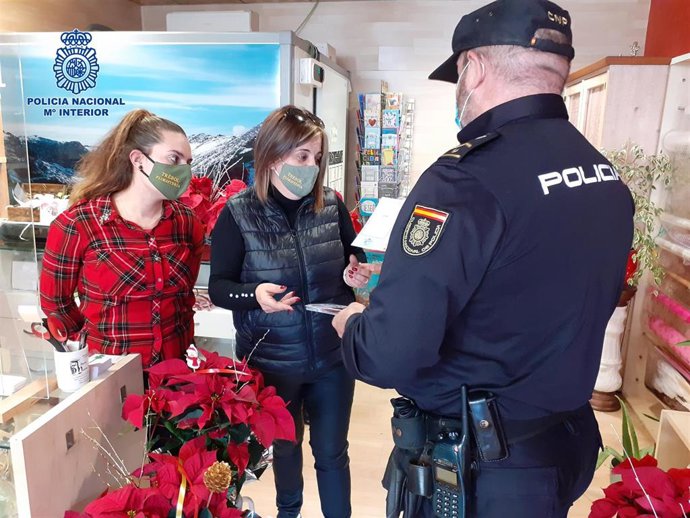 POLICÍA NACIONAL EN COMERCIO RIOJANO