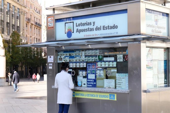 Economía.- BBVA permite pagar y cobrar en los locales de loterías y apuestas a través de un código QR