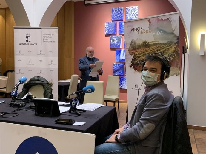 Francisco Martínez Arroyo participa en el programa agrario radiofónico Agropopular