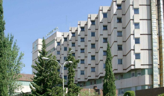 Córdoba.-Sucesos.-Heridos cuatro hombres en una colisión frontal entre dos vehículos en Rute