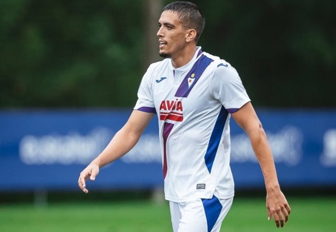 José Antonio Martínez con el Eibar