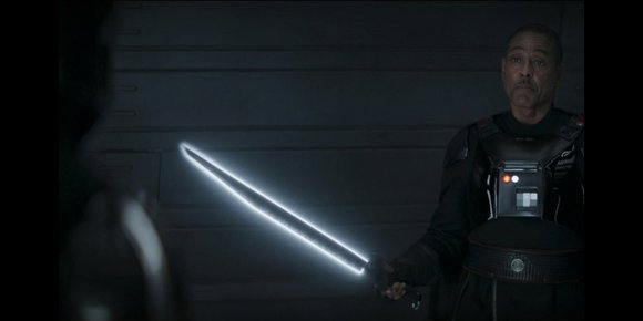 10. The Mandalorian revela la cruda verdad sobre el Darksaber y su conexión con Din Djarin