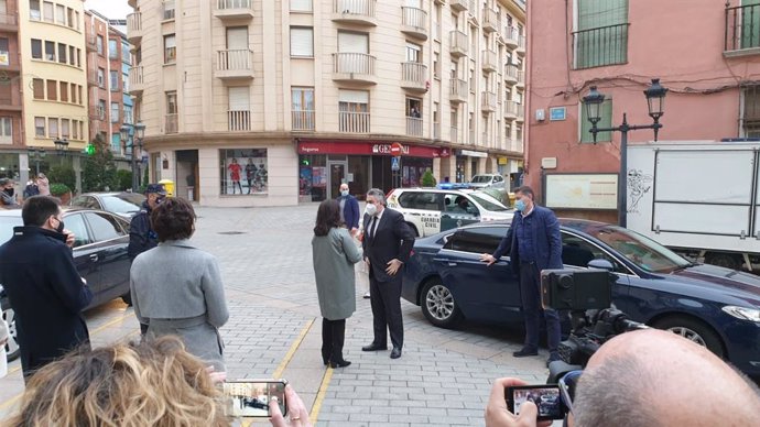 EL MINISTRO DE CULTURA LLEGA A ARNEDO DONDE ES RECIBIDO POR LA PRESIDENTA DEL GOBIERNO DE LA RIOJA