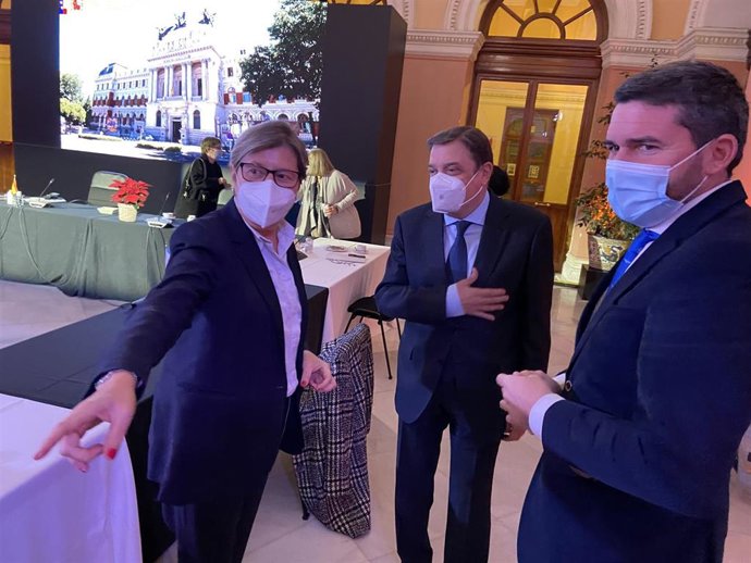 Rosa Quintana y Luis Planas