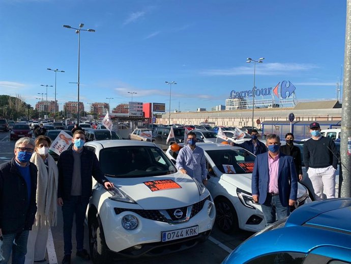 Representación del PP en la manifestación contra la 'Ley Celaá'