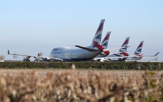 01 April 2020, England, Bournemouth: British Airways aircrafts are seen parked at Bournemouth airport after the airline reduced flights amid travel restrictions and a huge drop in demand as a result of the coronavirus pandemic. Photo: Andrew Matthews/PA