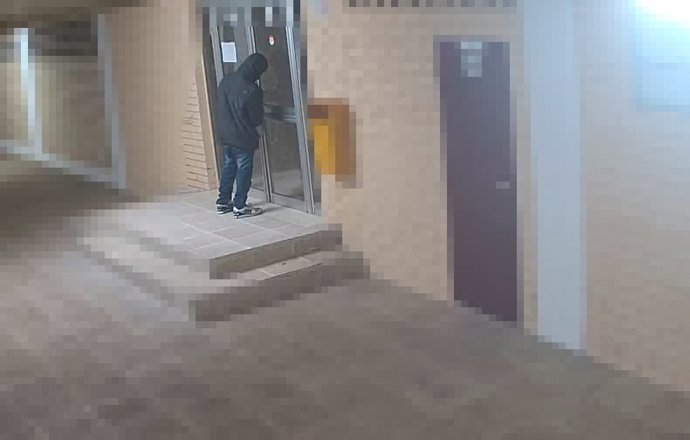 Detingut un lladre reincident a Tarragona per quatre robatoris amb fora a vehicles.