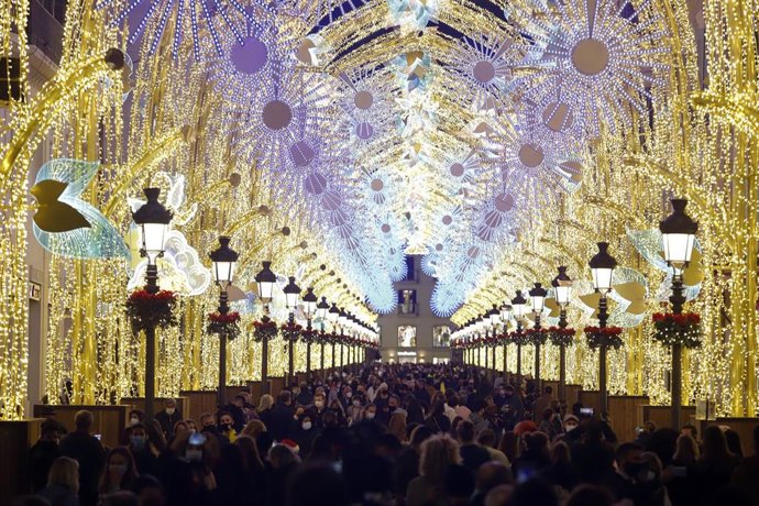 Inauguración de las luces navideñas en la céntrica calle Larios de Málaga