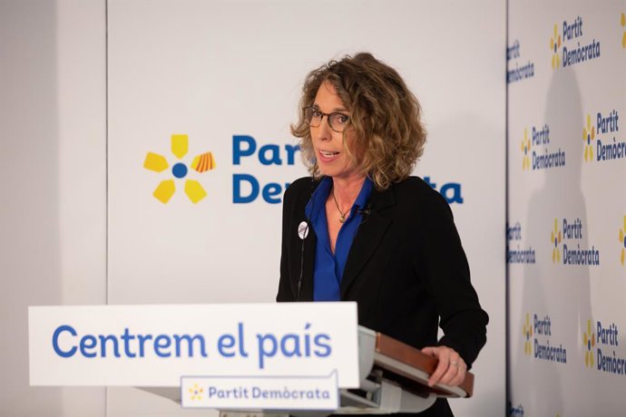 L'exconsellera i candidata del PDeCAT a les eleccions catalanes, ngels Chacón, en una trobada digital d'Europa Press. Barcelona, Catalunya (Espanya), 17 de desembre del 2020. 