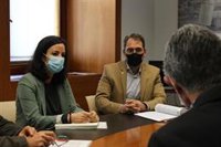 IU y Podemos piden a la Junta que "revierta el recorte" a la RTVA y agradecen a la plantilla que vaya a la huelga