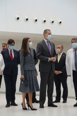 Los reyes de España Felipe VI y Letizia en una inauguración.