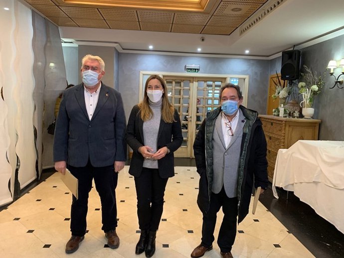 José Ignacio Delgado, Susana Solís y Saturnino de Gregorio (D).