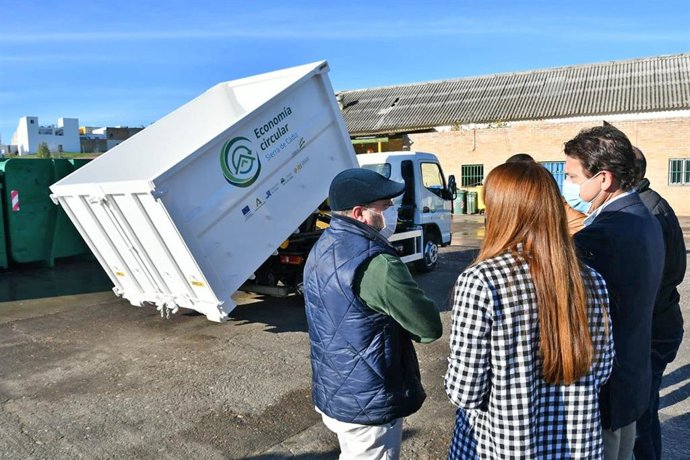 Np, Fotos Y Audio Daniel Sánchez Cesión Camión Reciclaje Economía Circular