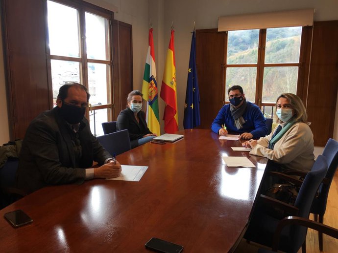 Reunión Ayuntamiento de Torrecilla