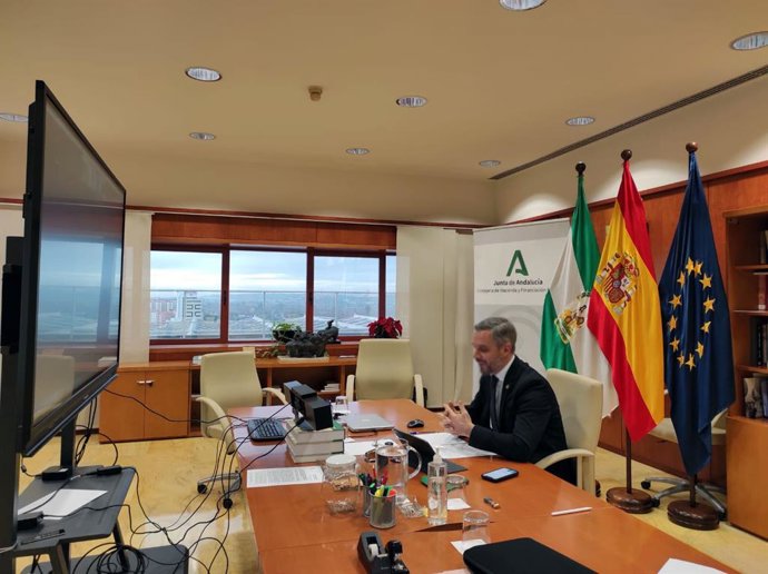El consejero de Hacienda, Juan Bravo, este lunes durante su participación online en la jornada 'El Presupuesto público como herramienta de acción por el clima'.
