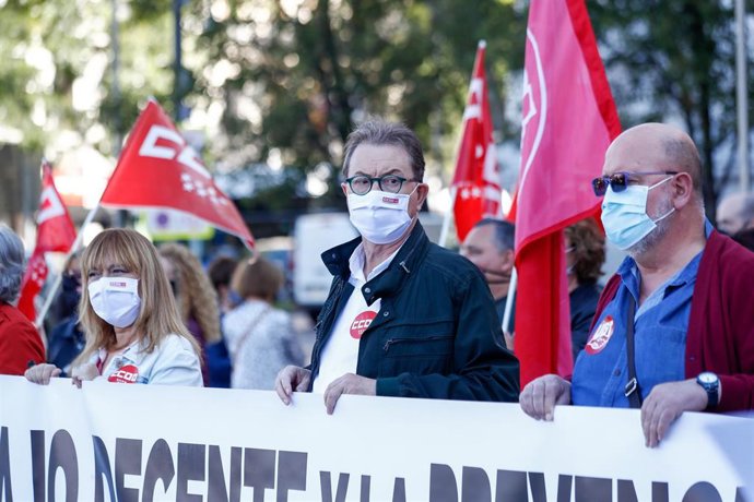 Imagen de recurso de los secretarios generales de UGT y CC.OO. Madrid, Jaime Cedrún y Luis Miguel López Reíllo. 
