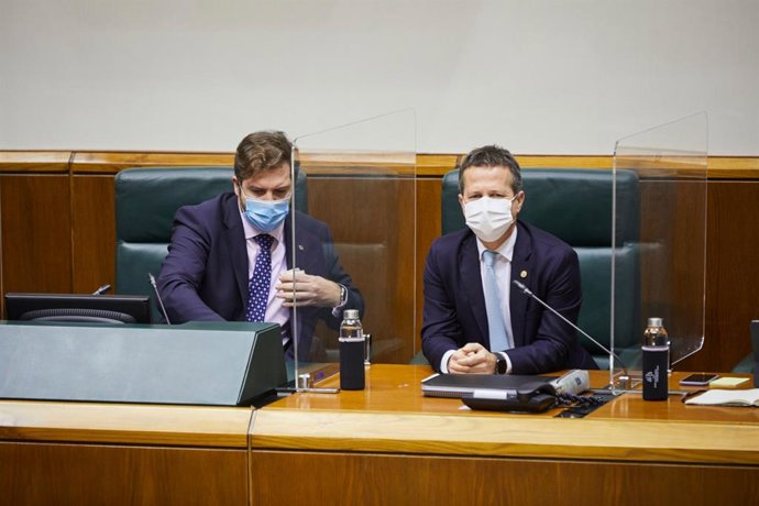 Jokin Bildarratz (a la derecha de la imagen)