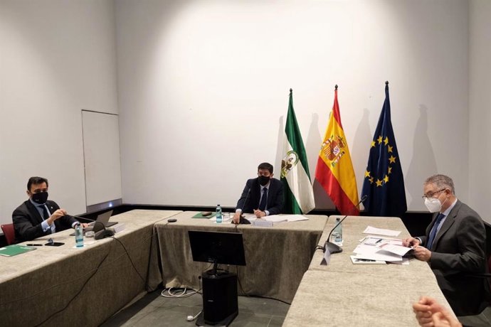 El vicepresidente de la Junta, Juan Marín, preside la reunión del Consejo Andaluz del Turismo.