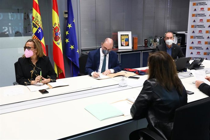 Javier Lambán ha participado en la reunión del CECOPI junto con Mayte Pérez.