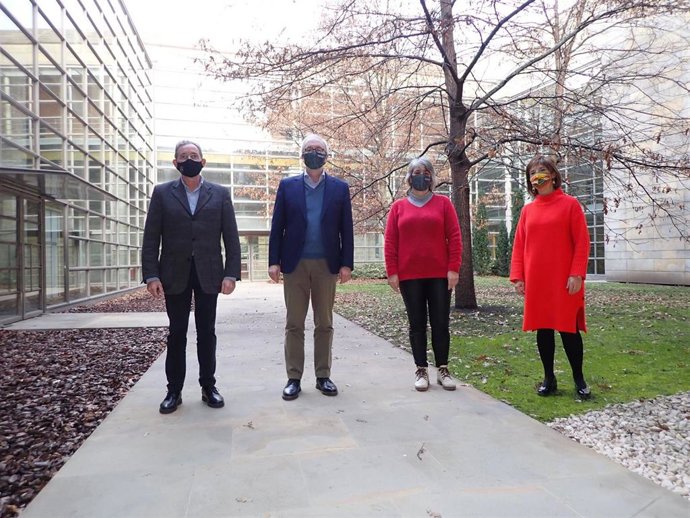 Joaquim Llansó, Julio Escauriaza, M Pilar Los Arcos y M Pilar Encabo