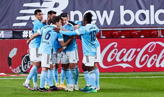 Real Club Celta de Vigo celebrating the victory during the Spanish league, La Liga Santander, football match played between Athletic Club and Real Club Celta de Vigo at San Mames stadium on December 04, 2020 in Bilbao, Spain.