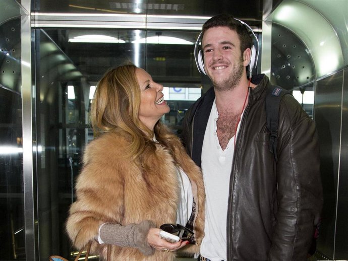 Ana Obregón y su hijo Álex Lequio