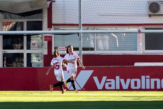 Celebrate score of Claudia Pina of Sevilla during Liga Iberdrola Womens, football match played between Sevilla Futbol Club and Union Deportiva Granadilla Tenerife Egatesa at Jesus Navas Stadium on December 22, 2020 in Sevilla, Spain.