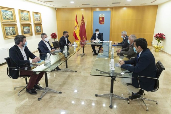 El presidente de la Comunidad, Fernando López Miras, se reúne con el presidente de Froet, Pedro Díaz, y con el presidente de la Proexport, Juan Marín
