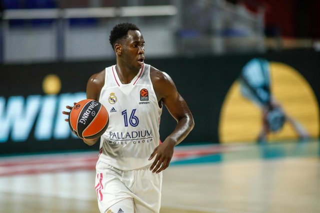 Usman Garuba en un partido del Real Madrid