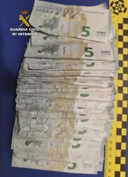 Imagen de los billetes intervenidos por la Guardia Civil