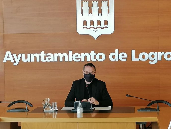El concejal del PR+, Rubén Antoñanzas, en comparecencia de prensa