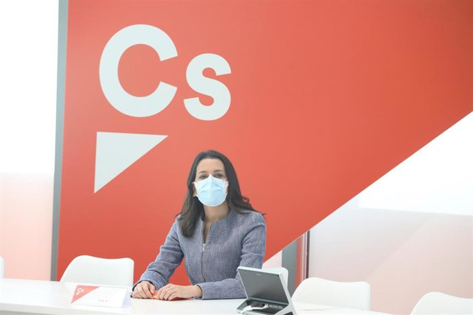 Sust- Arrimadas se reunirá el viernes en Vitoria con diputados vascos de Cs para analizar el apoyo de Bildu a los PGE