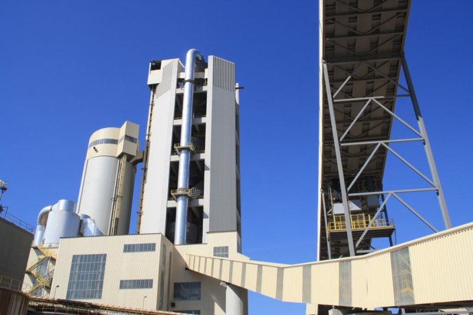 Imagen de archivo de una cementera.