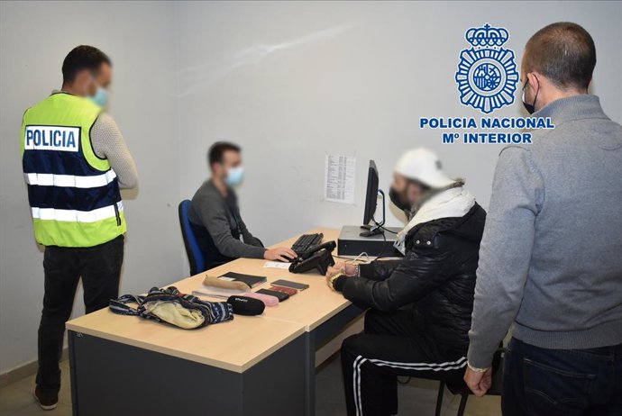 Imagen del detenido, en la Comisaría de Lorca