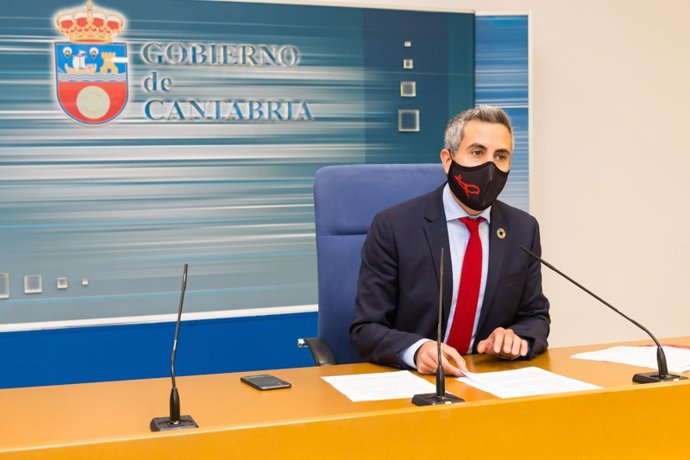 El vicepresidente del Gobierno regional, Pablo Zuloaga, durante la presentación de los acuerdos