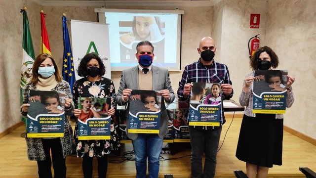 Presentación de la campaña 'Solo quiero un hogar'.