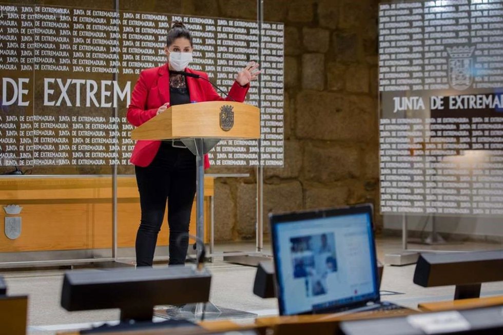 La consejera de Igualdad y portavoz de la Junta, Isabel Gil Rosiña